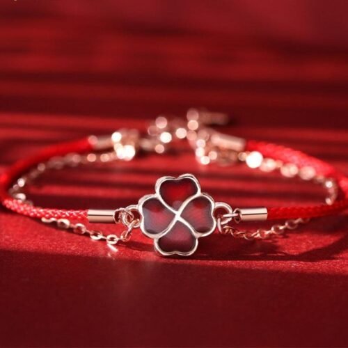 FourLeafCloverBracelet-GoodLuckCharm1.jpg Four Leaf Clover Bracelet - Friendship Good Luck Charm