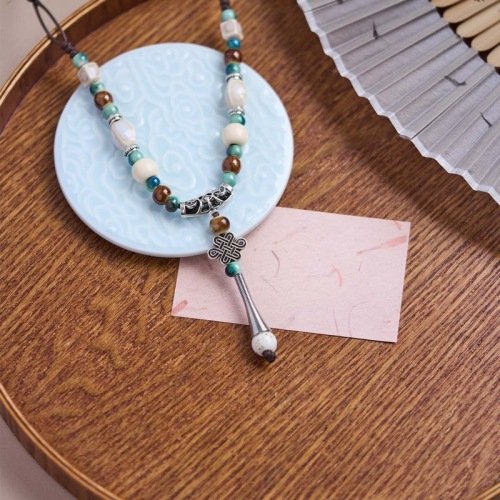 Handcrafted Ceramic Butterfly Necklace – Chinese Artistic Pendant Jewelry (61–70cm)